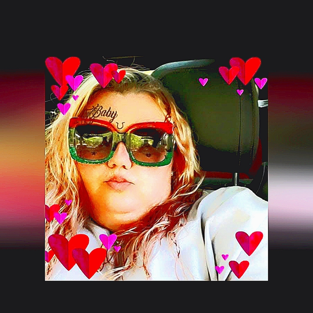 Meet your Posher, Marie